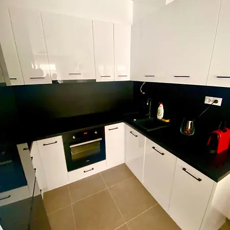 Lelle Deluxe Apartment *